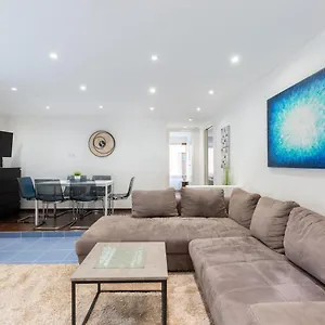 Apartman Space In Gozsdu, Budapest