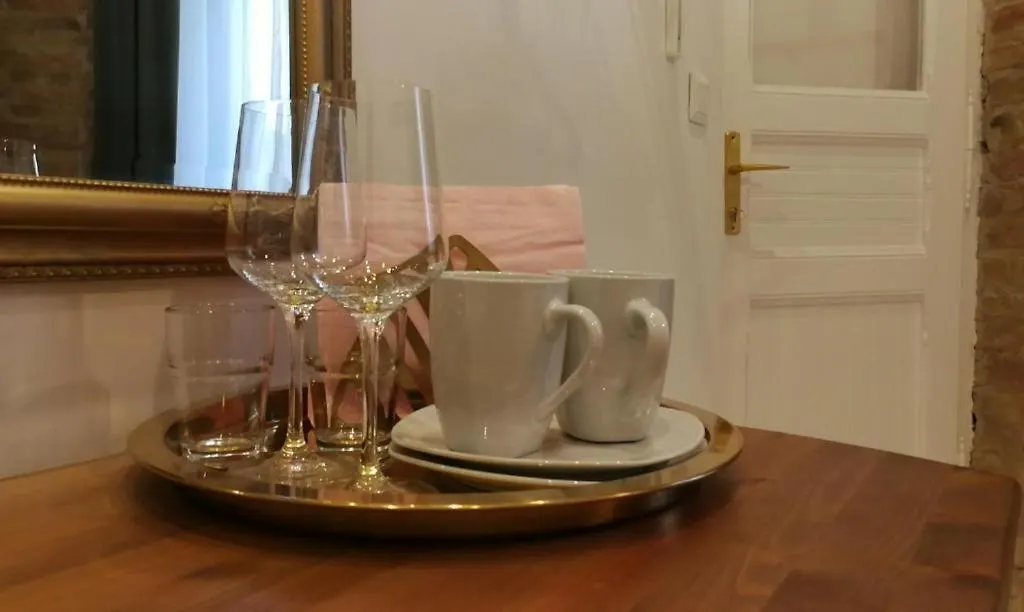 Golden Leaf Apartment Budapest Ungarn